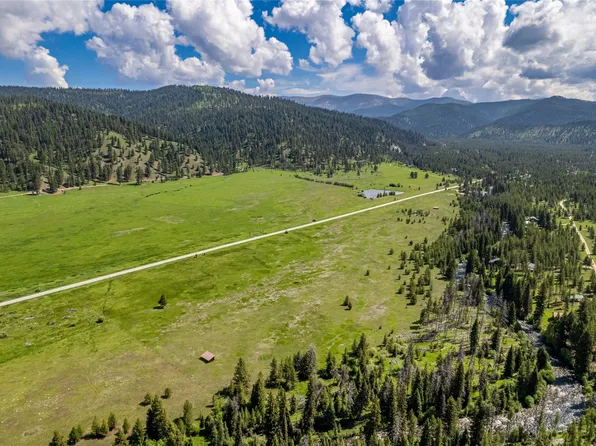 2721 E Fork Rd, Sula, MT 59871