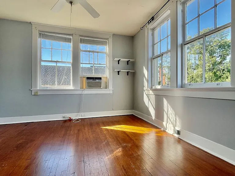2324 Calhoun St #D — Photo 1