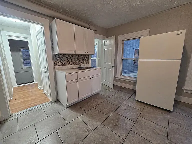 187 Wolcott St #2 — Photo 1