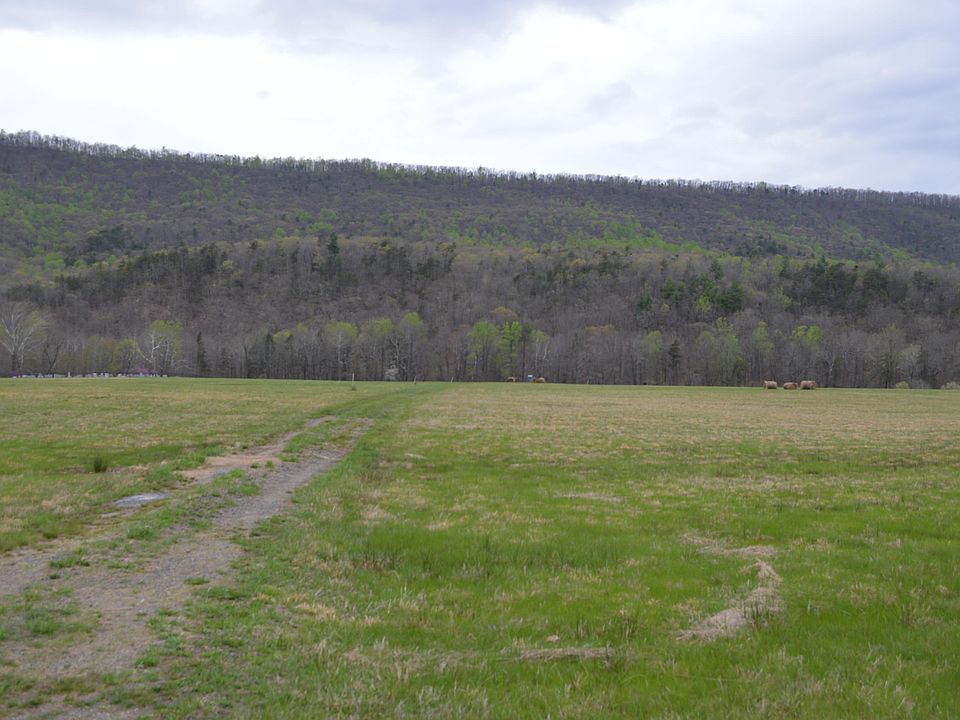 2nd image of 4 Johns Creek Rd