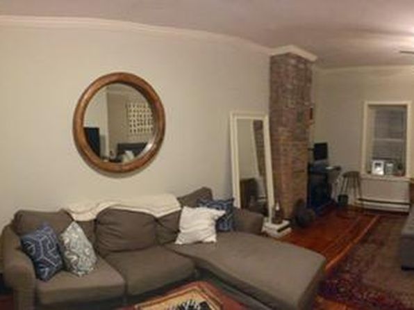 277 Pleasant St APT 2R
