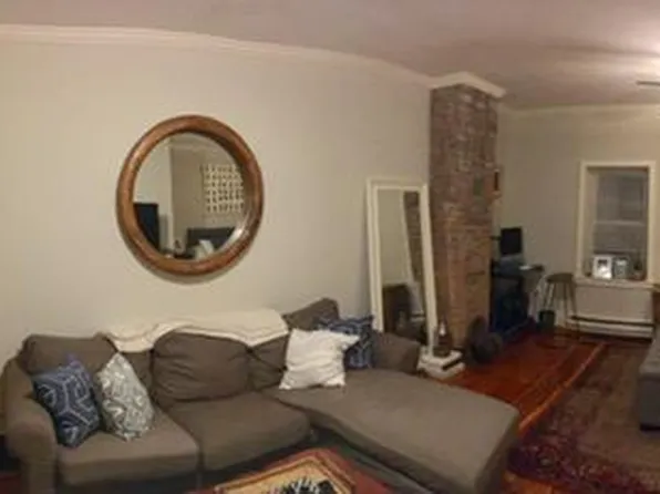 277 Pleasant St, Northampton, MA