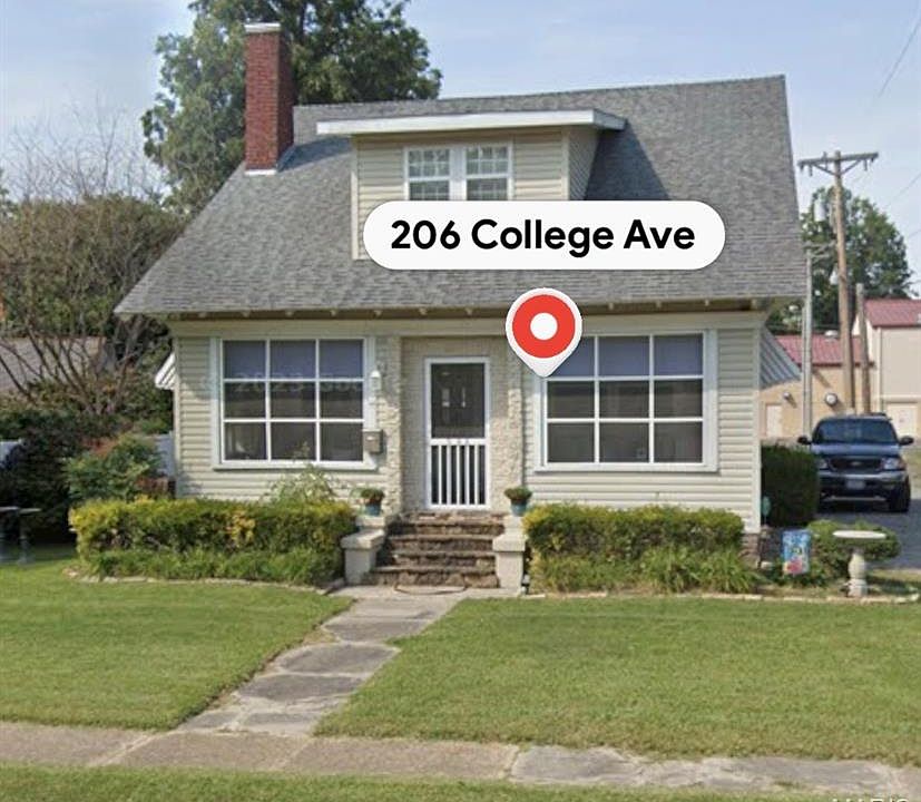 1st image of 206 College St