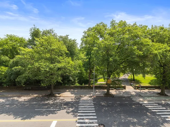 478 Central Park West 1A image 18 of 18