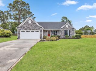 792 Kings Landing Rd, Hampstead, NC 28443