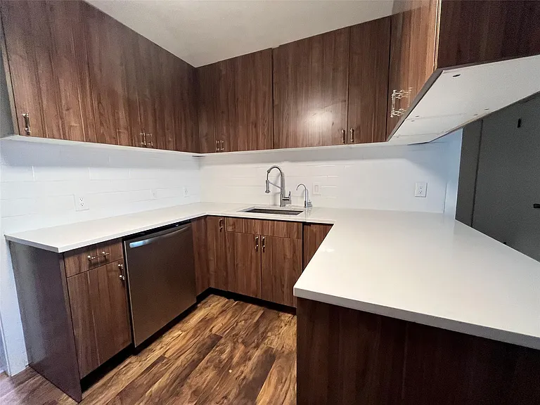 1708 Windoak Dr — Photo 13