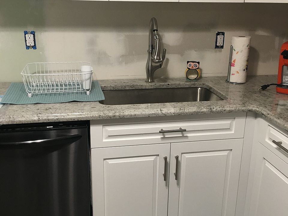 2nd image of 422 Woodbridge Dr Unit C