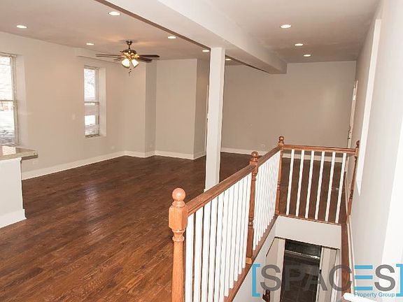 2nd image of 1501 W Superior St APT 1