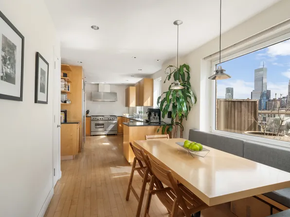 860 Fifth Avenue image 11 of 18