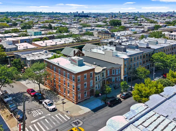 60-46 Putnam Avenue image 47 of 47