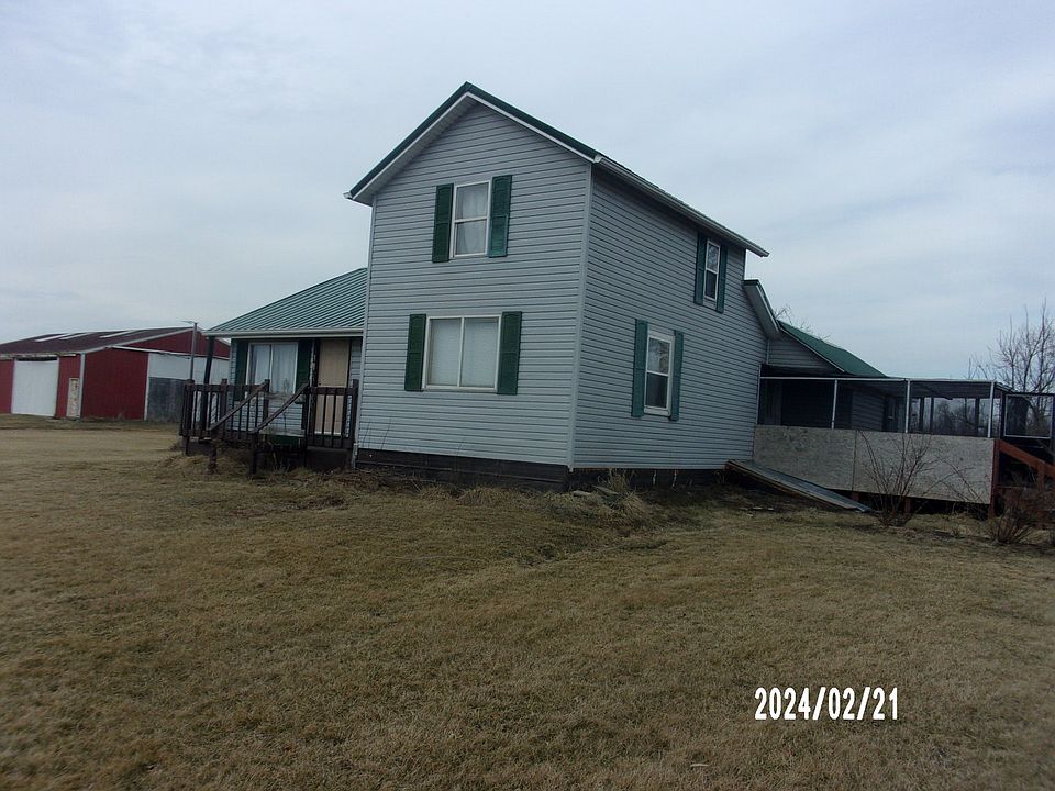 2nd image of 1944 E 1850 North Rd