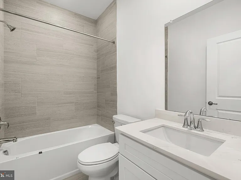 2207 Prince Hall Dr — Photo 35