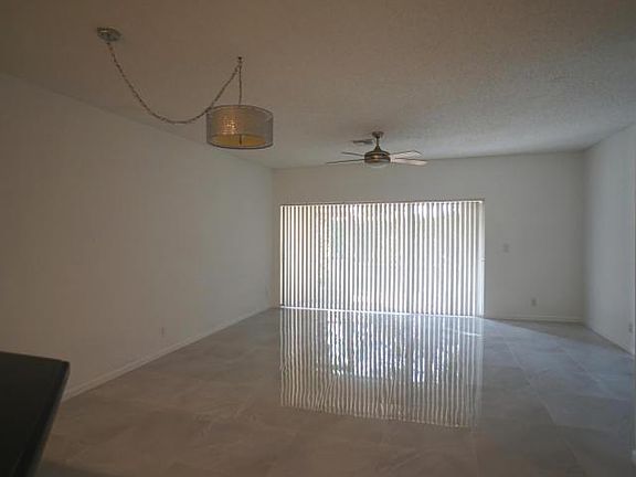 3rd image of 4787 Palm Brooke Cir