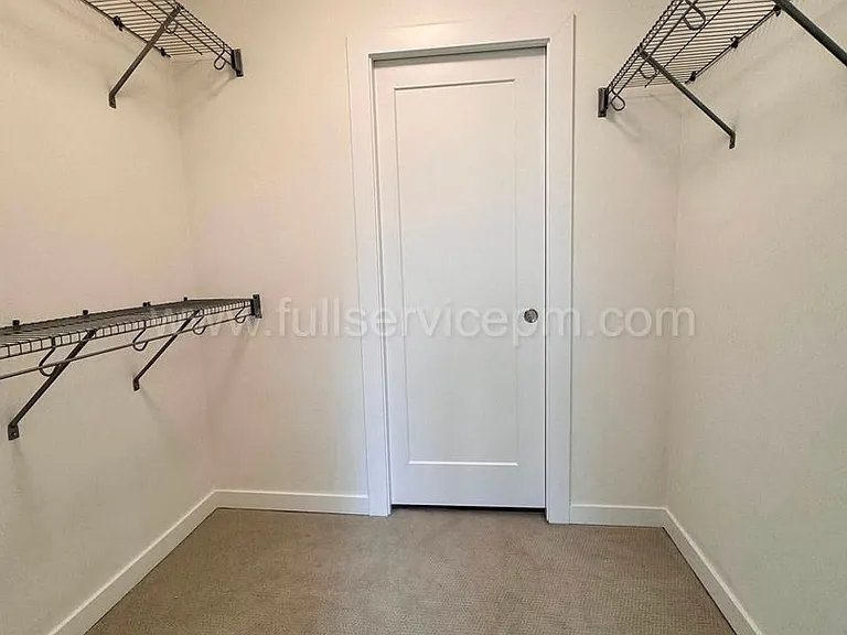 11208 Pinehurst Way NE — Photo 15