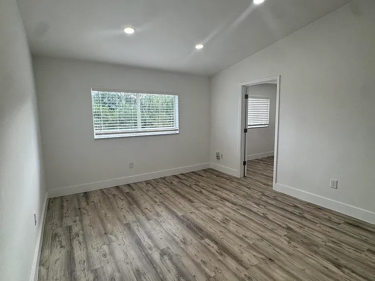 3610 N 56th Ave #226 — Photo 8