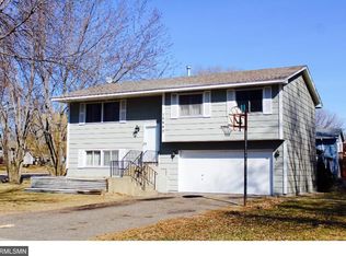 10645 Ilex St NW, Coon Rapids, MN 55448