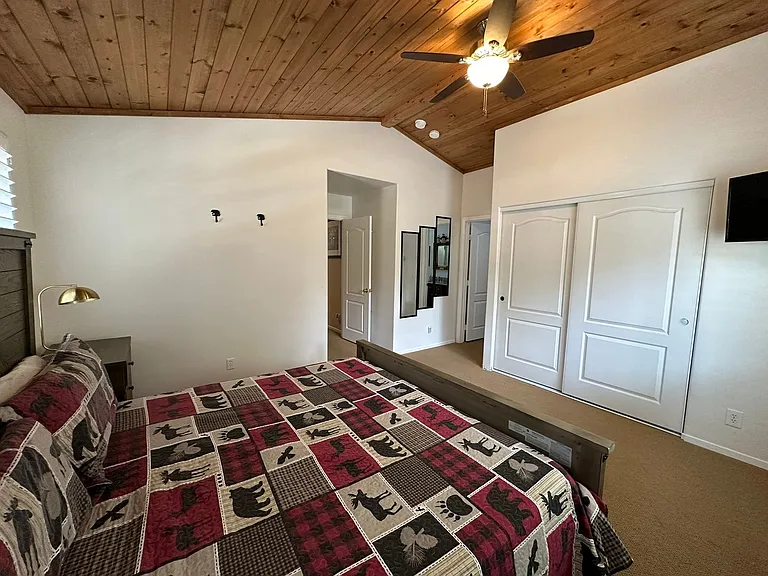 200 E Rainbow Blvd — Photo 24
