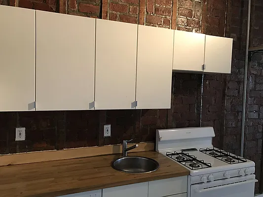 Rented by Bedford 6 Real Estate | media 21