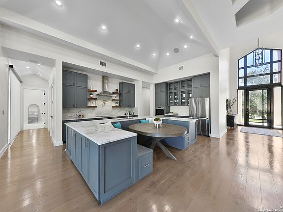 5th image of 22810 BECKINSALE LN