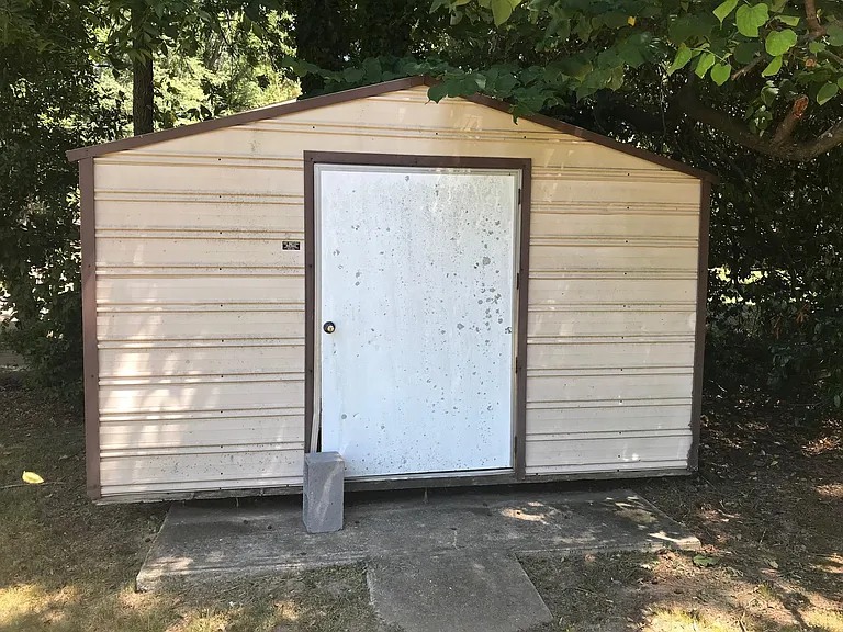 3404 Jones Dr — Photo 34