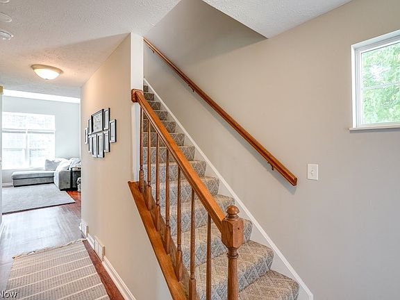 3rd image of 8577 Hawksbridge Ct