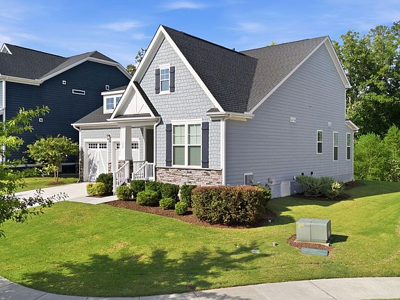 3rd image of 129 Treeline Ct