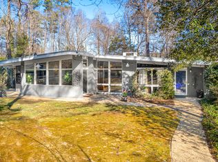 1030 Highland Woods Rd, Chapel Hill, NC 27517