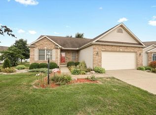 909 Trailway Ct, Champaign, IL
