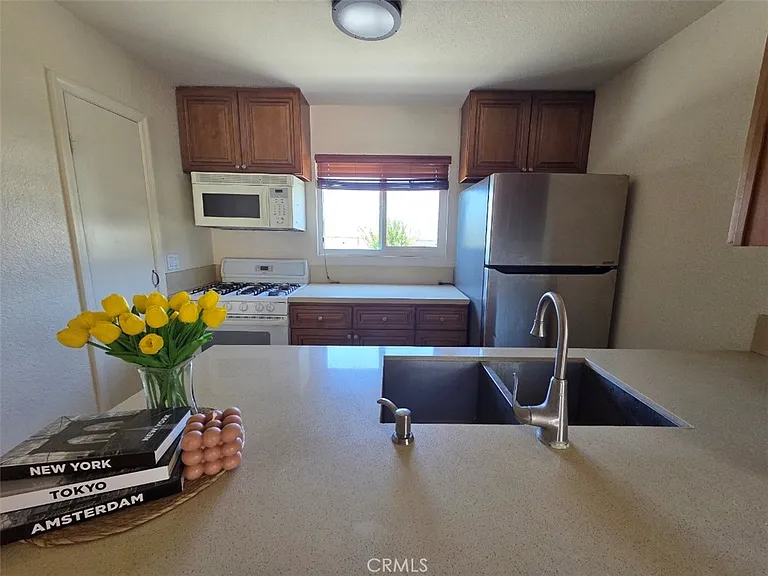 15317 Santa Gertrudes JJ101 #JJ101 — Photo 1