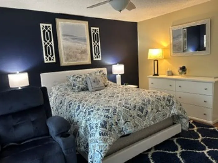 606 Safe Harbor Cir #606 — Photo 9