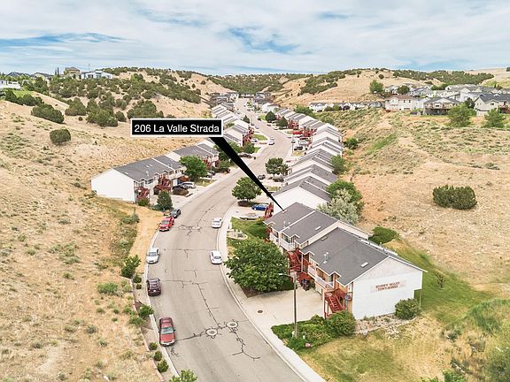2nd image of 206-225 230 La Valle Stra