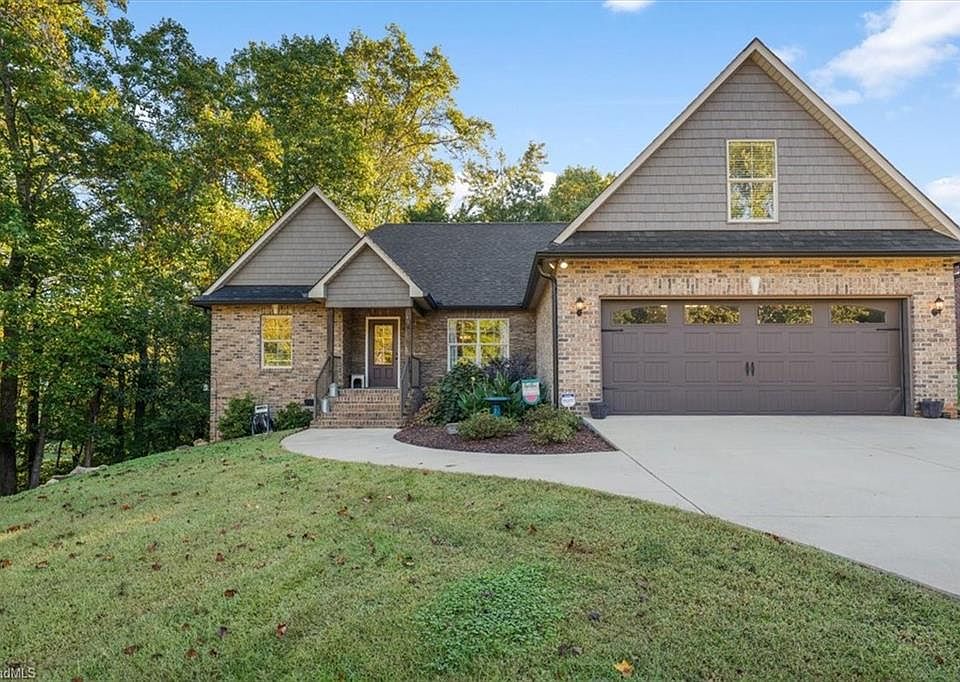 1st image of 3042 Autumn Acres Ln
