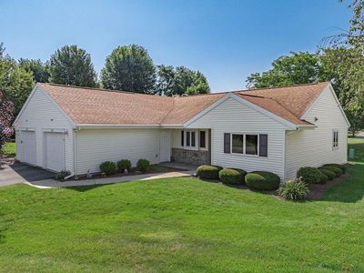 521 Meadowbrook Court, Marshall, WI, 53559