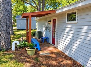 36 Beach Rd, Reedville, VA 22539