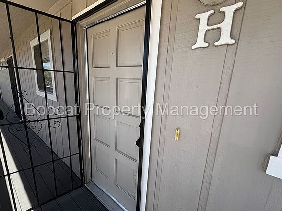 3rd image of 1516 South Ct Unit H