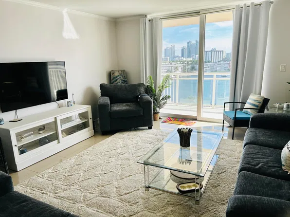 437 GOLDEN ISLES Drive #7G, Hallandale Beach, FL 33009