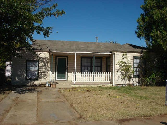 1st image of 3218 S 15th St