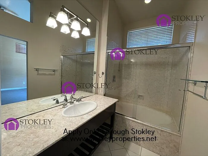 208 Stetson Dr — Photo 8