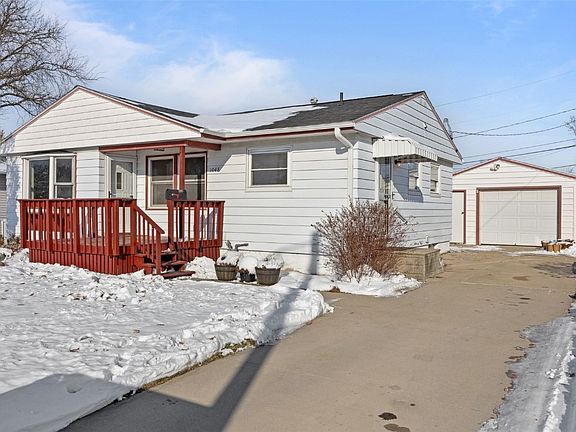 2nd image of 1048 Clifton St NE