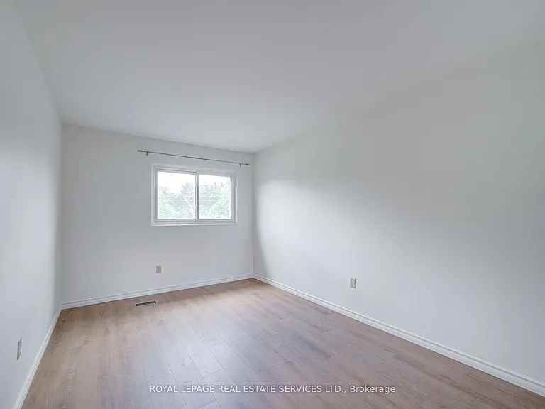 3500 Glen Erin Dr #4 — Photo 30