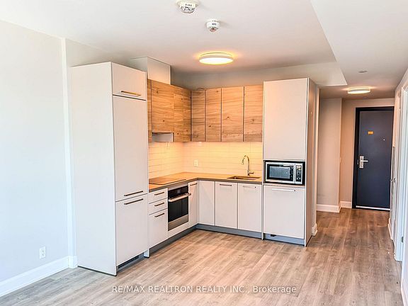 4th image of 38 Gandhi Ln #2611B
