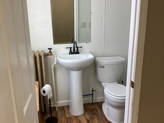 2nd image of 620-622 W Allen St #6
