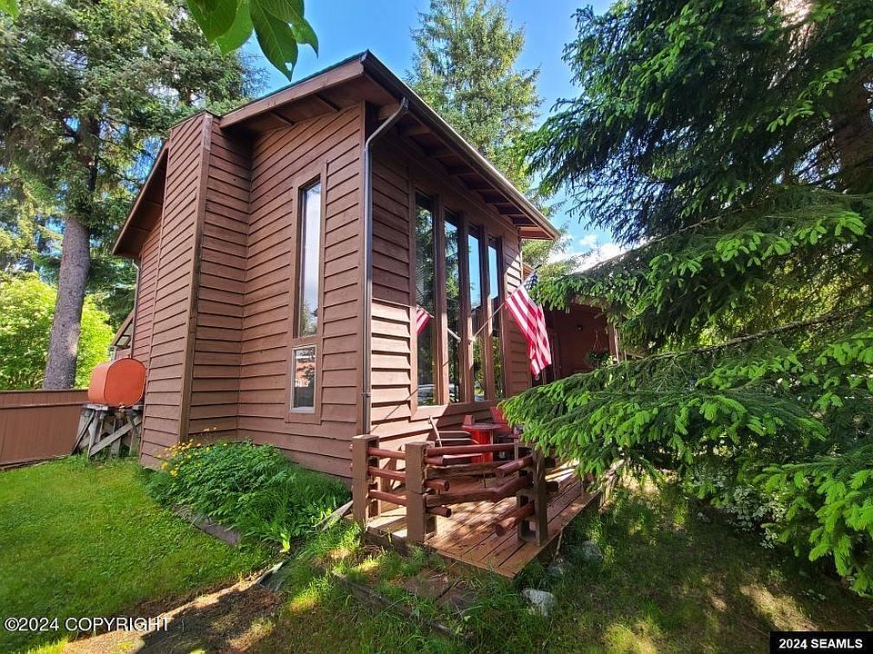 9337 Turn St, Juneau, AK 99801 | Zillow