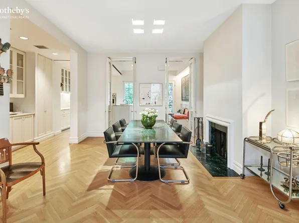 453 West 24th Street image 11 of 24