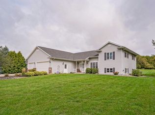 5165 Preservation Pl, Sun Prairie, WI 53590
