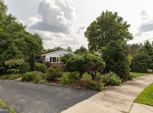 905 Westdale Pl, Springfield, PA 19064