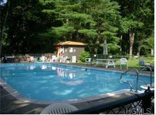 10 Oakwood Ter APT 5, New Windsor, NY 12553