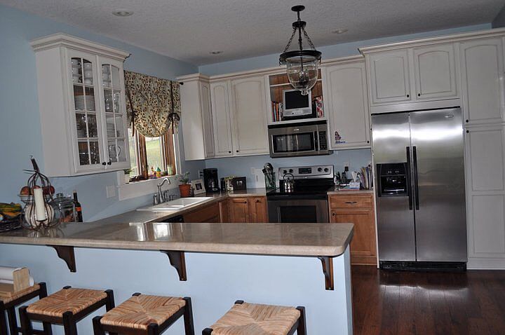2nd image of 1435 Southview Dr