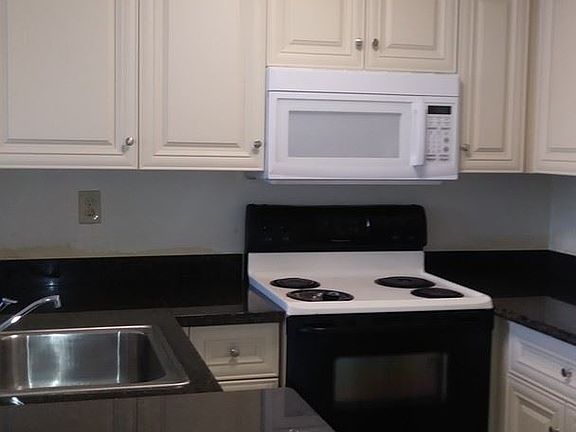 4th image of 728 Executive Center Dr #25-5-25