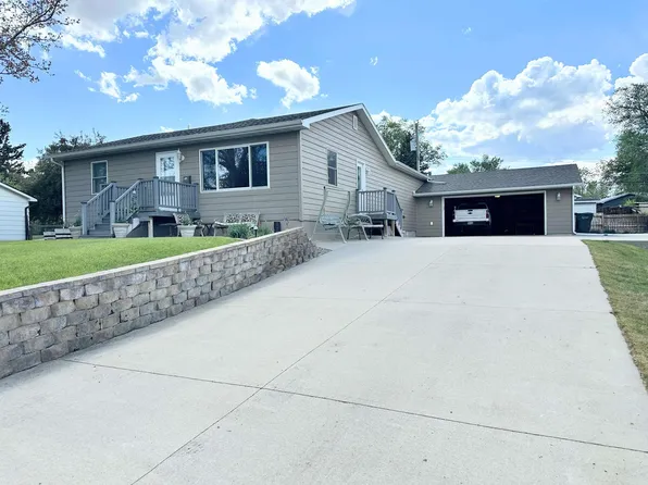 2038 12th Ave, Belle Fourche, SD 57717